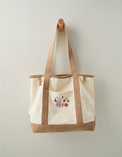 Off Duty Snoopy Tote Bag